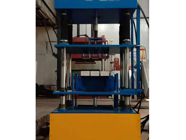 四柱液壓機液壓缸產(chǎn)生氣蝕的主要原因